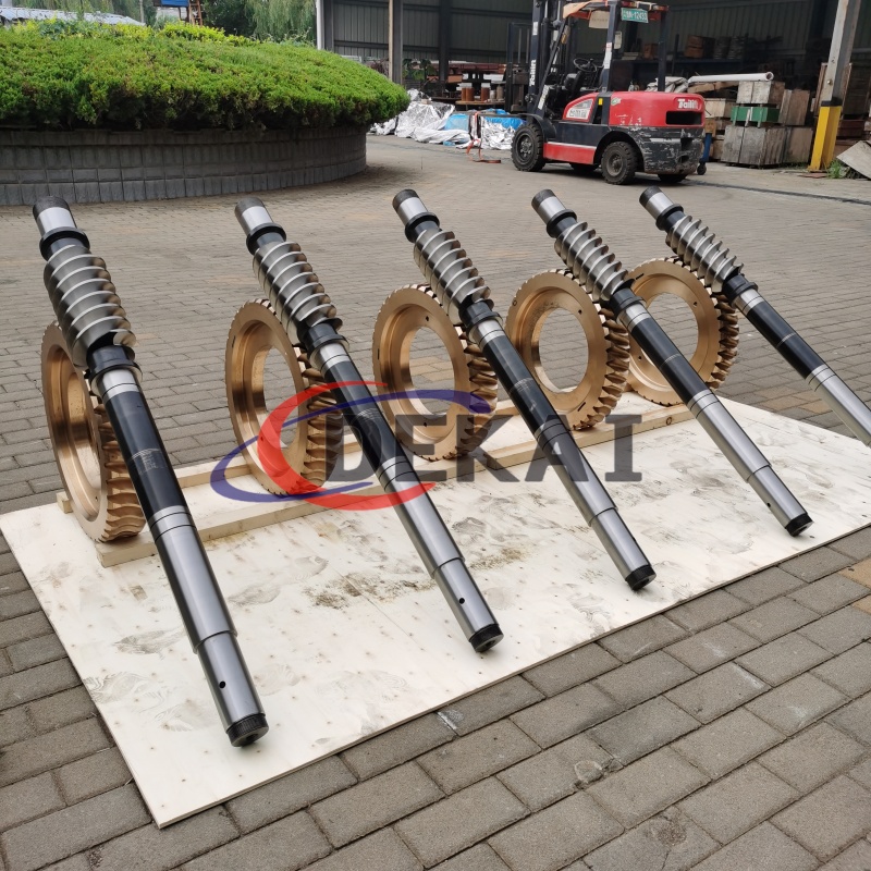 330磨切機(jī)專(zhuān)用蝸輪蝸桿減速機(jī)圓弧圓柱德凱生產(chǎn)制造