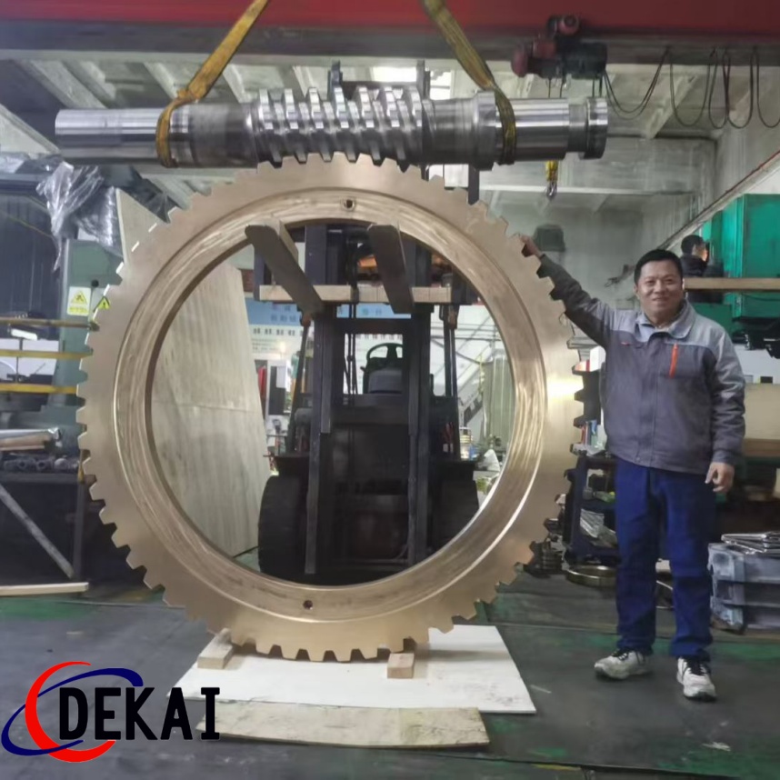德凱定制大型蝸輪副超1000中心距30+大模數(shù)直徑超2米